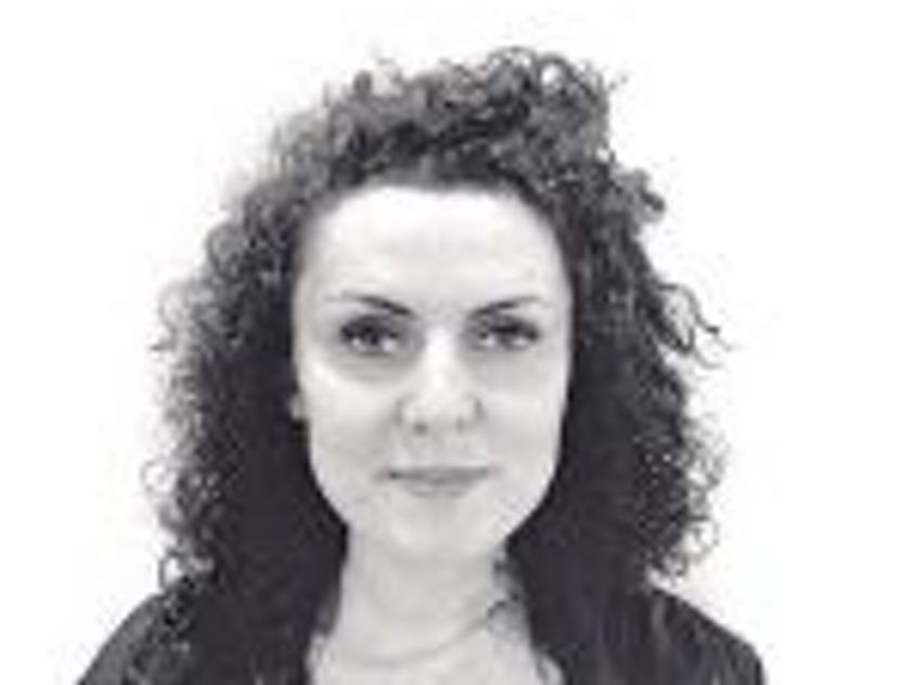  Andreea Bitar