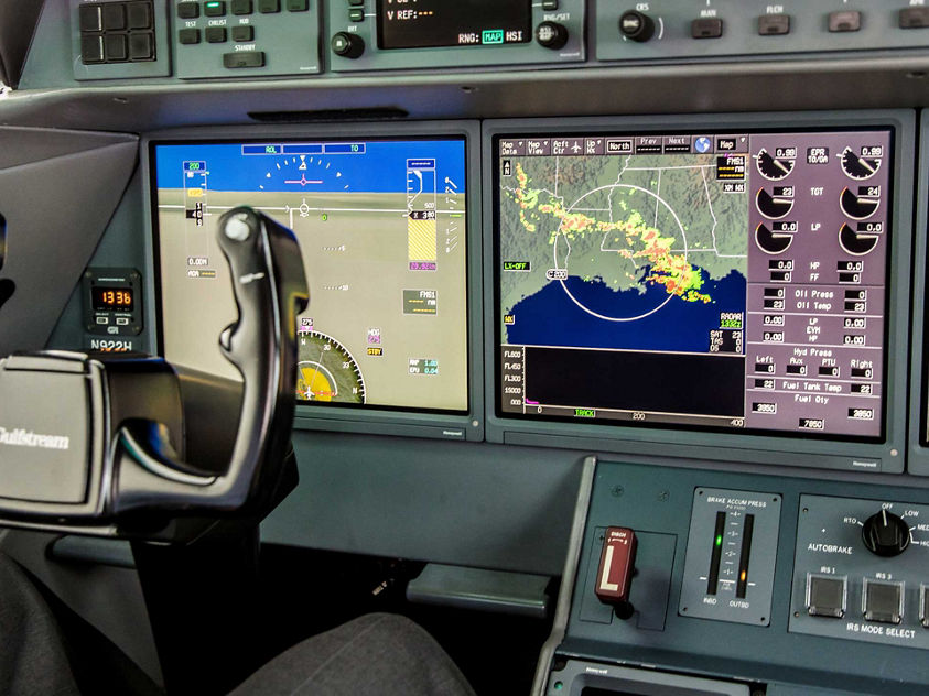 AeroBT-Performance_Avionics_2880x1440px.jpg