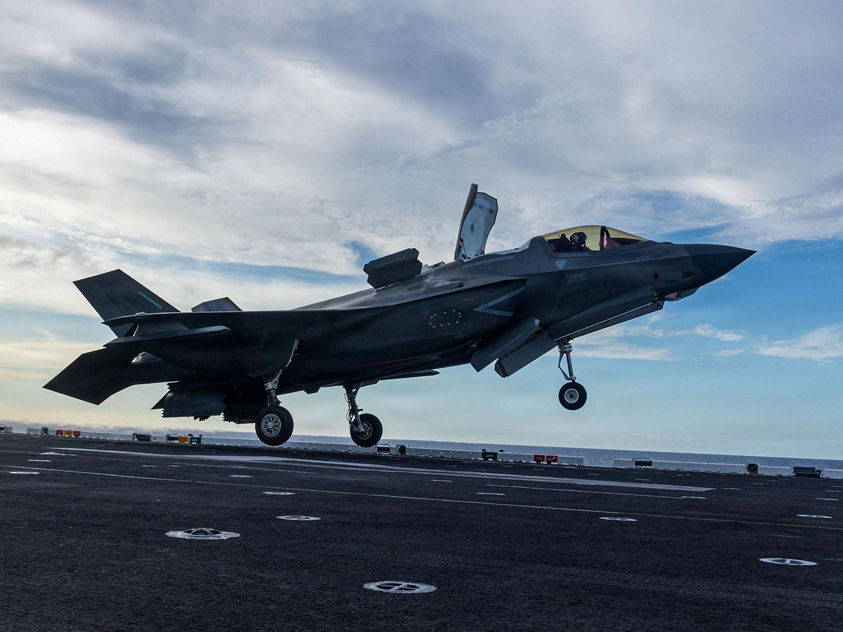 A U.S. Marine Corps F-35B Lightning II assigned to Marine Fighter Attack Squadron (VMFA) 122, 11th Marine Expeditionary Unit, takes off during deck landing qualifications aboard Wasp-class amphibious assault ship USS Boxer (LHD 4) in the Pacific Ocean, April 2, 2026. The 11th MEU is currently underway aboard the Boxer Amphibious Ready Group in the U.S. 3rd Fleet area of operations demonstrating the United States’ long-term commitment to a free and open Indo-Pacific. (U.S. Marine Corps photo by Lance Cpl. Nicole Stuart)
