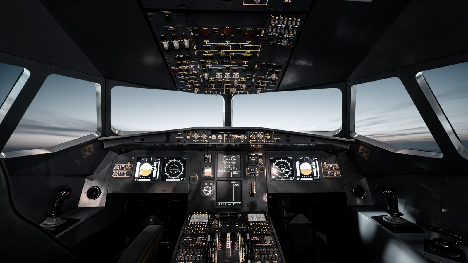 FMS-guided visual approaches 