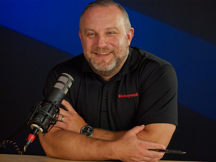Connectivity in Modern Defense | Honeywell Aerospace Technologies