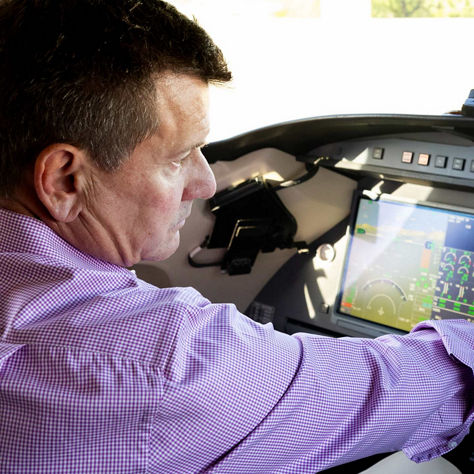 hon-aero-michael-bidwill-customer-success-easy-iv-7x-supporting-image-2880x1440-v1.jpg