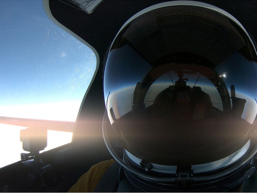 033126-homepage-hero-jet.png