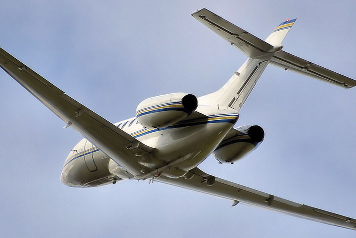 Hawker 800