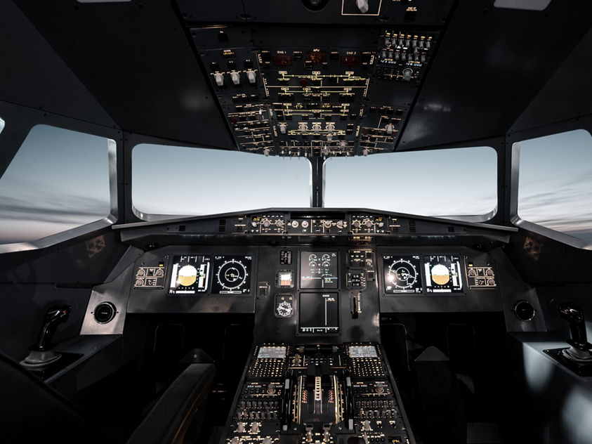 FMS-guided visual approaches 