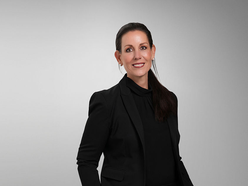 Medium shot portrait of Kathy Worthen