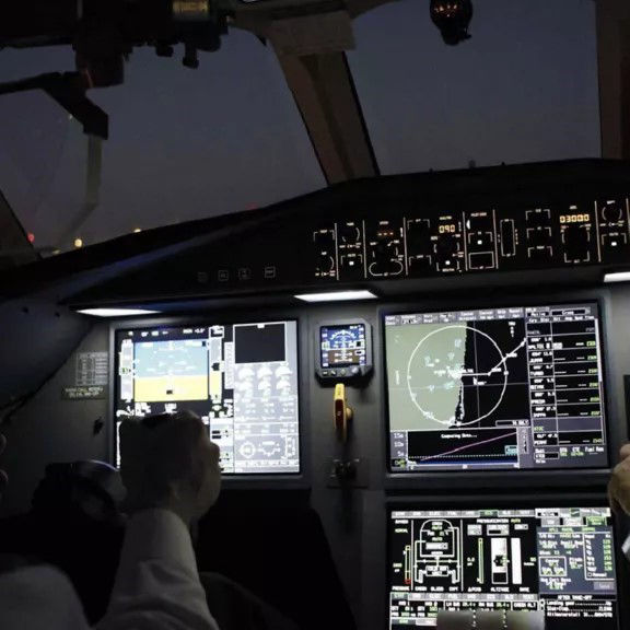 Cockpit Satcom